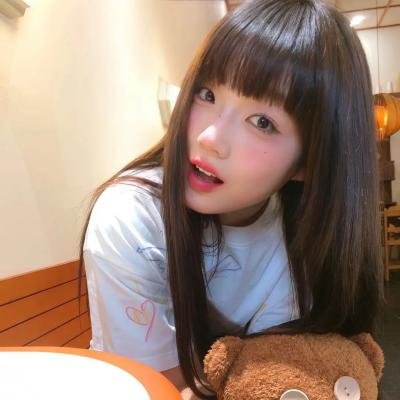 隔壁墓园的男孩